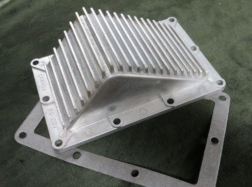 DS Finned Cover Plate with Manual Oil Temperature Gauge